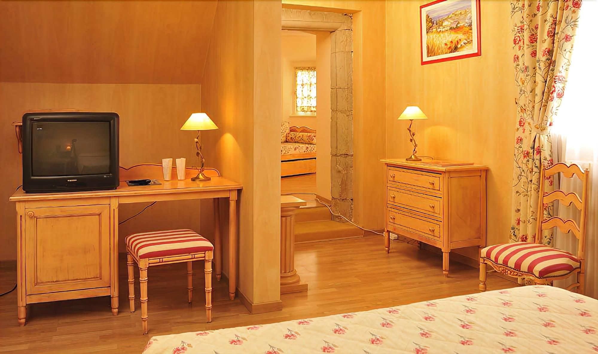 Chateau De Fontanges 4* Onet-le-Chateau